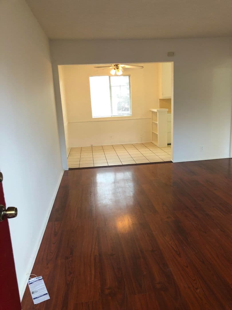 Charming, One Bedroom Apartment in Panorama City 6 of 15