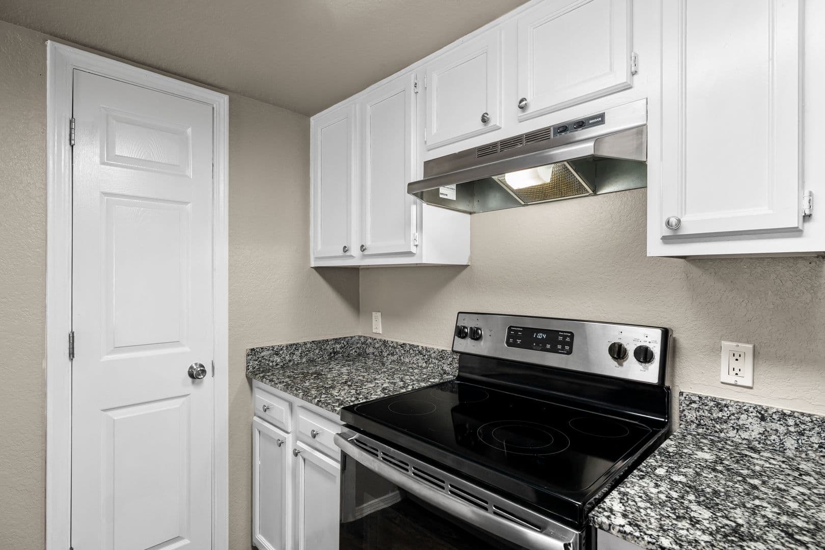 2930 N. Shartel Ave. - The Breighton 2 of 8