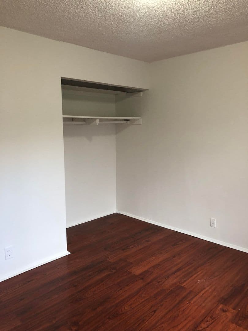 Charming, One Bedroom Apartment in Panorama City 13 of 15