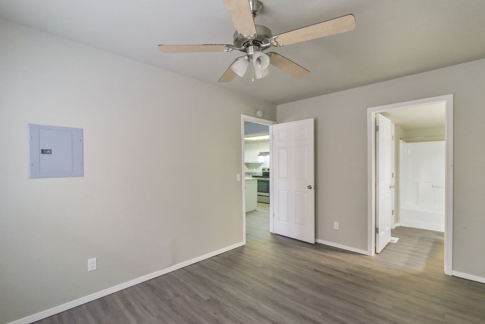 2930 N. Shartel Ave. - The Breighton 3 of 11
