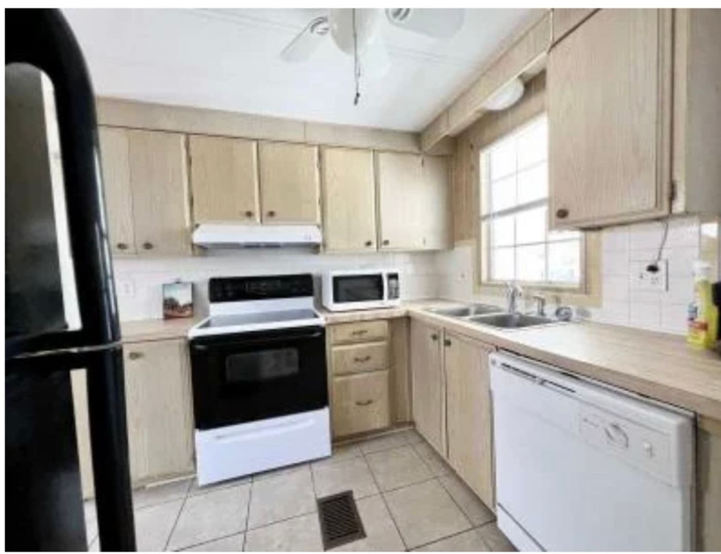 Colony dr N 16 of 25