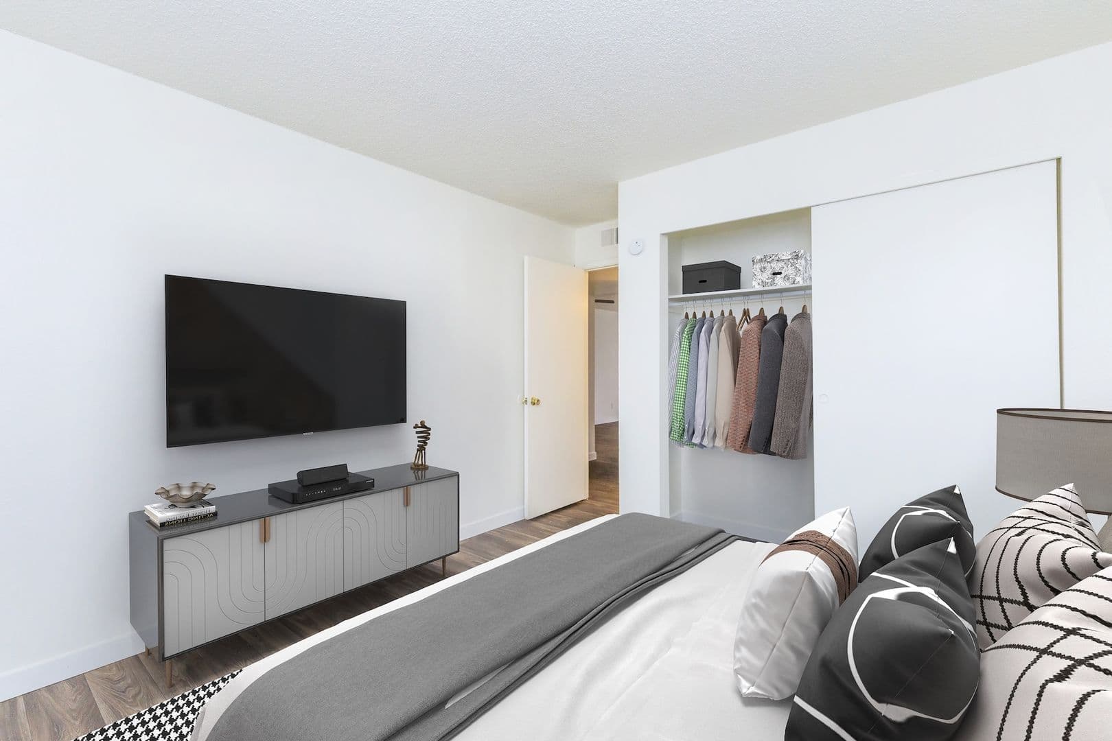 Lincoln Place Apartments 4 of 10