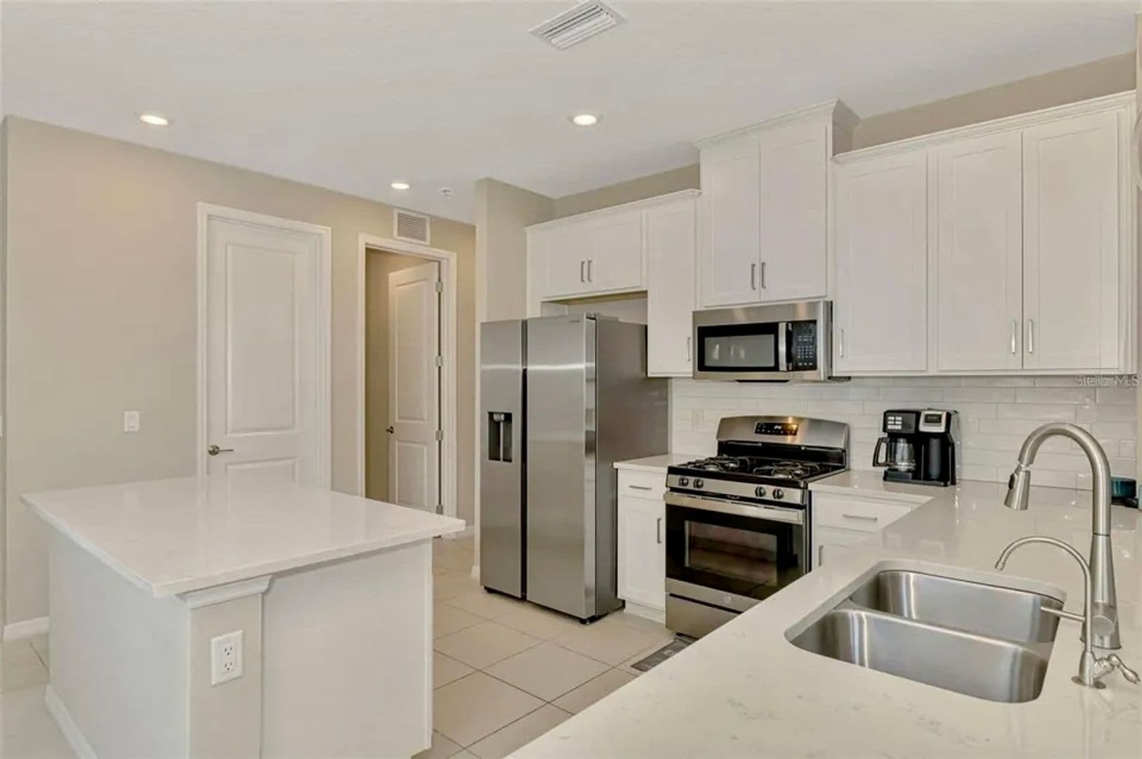 6310 Grandview Hill Ct 5 of 16
