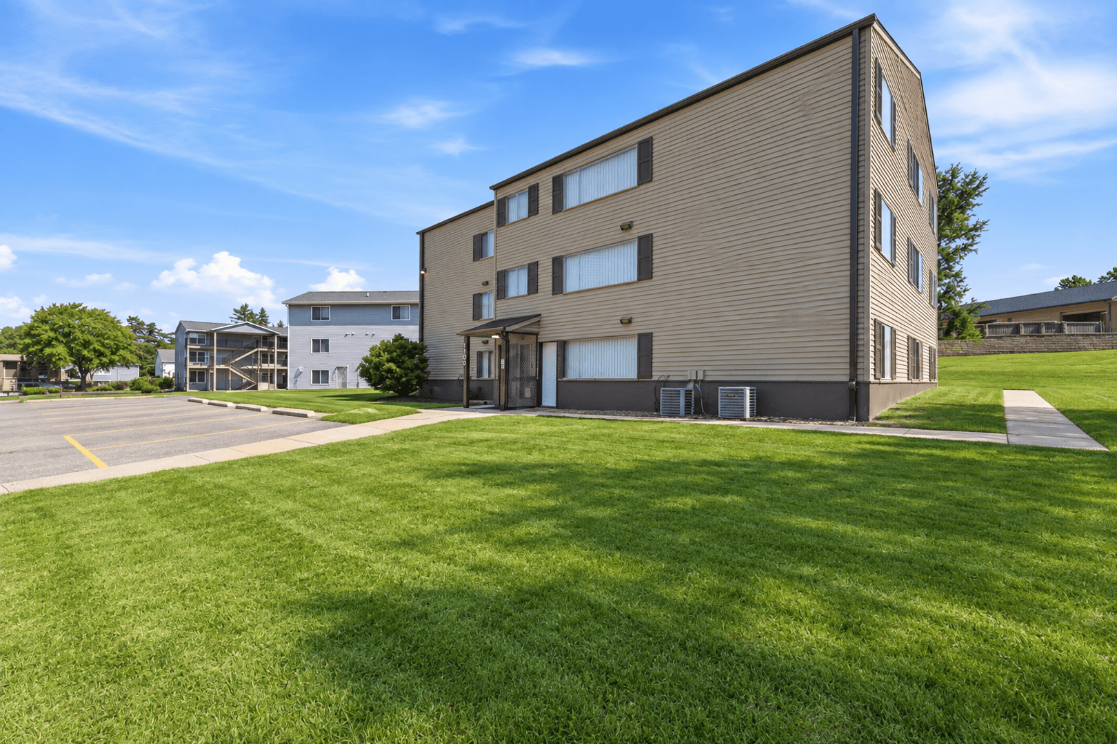 1106-1110 Kent Circle 9 of 9
