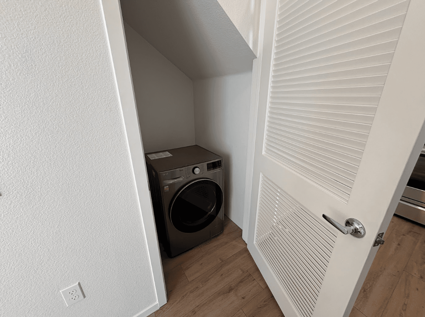 Division &amp; Highland Rowhomes 9 of 9