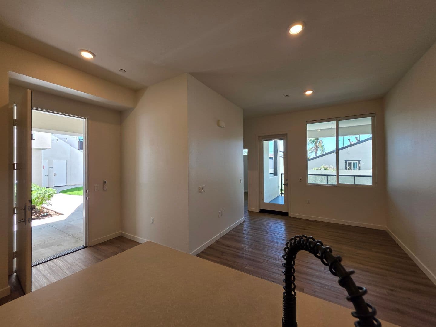 611 Highland 13 of 22