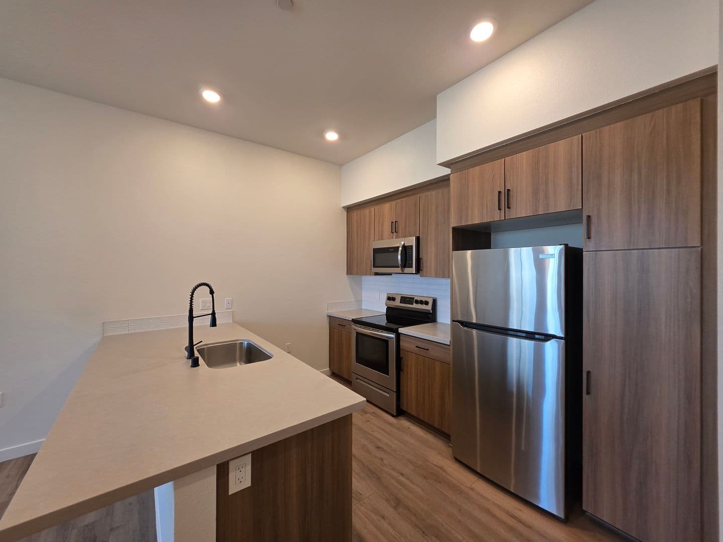 611 Highland 20 of 22