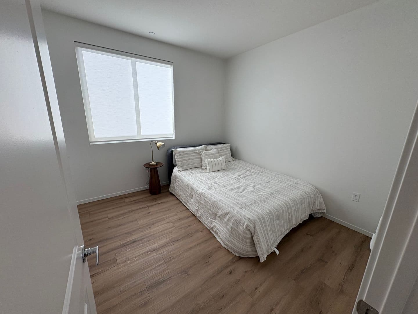 Division &amp; Highland Rowhomes 6 of 8