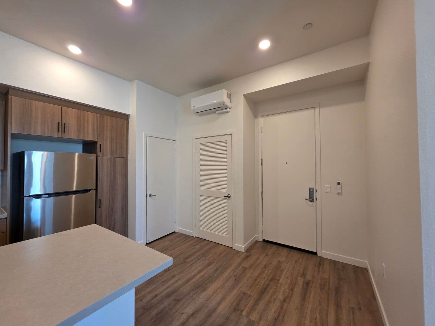 611 Highland 22 of 22