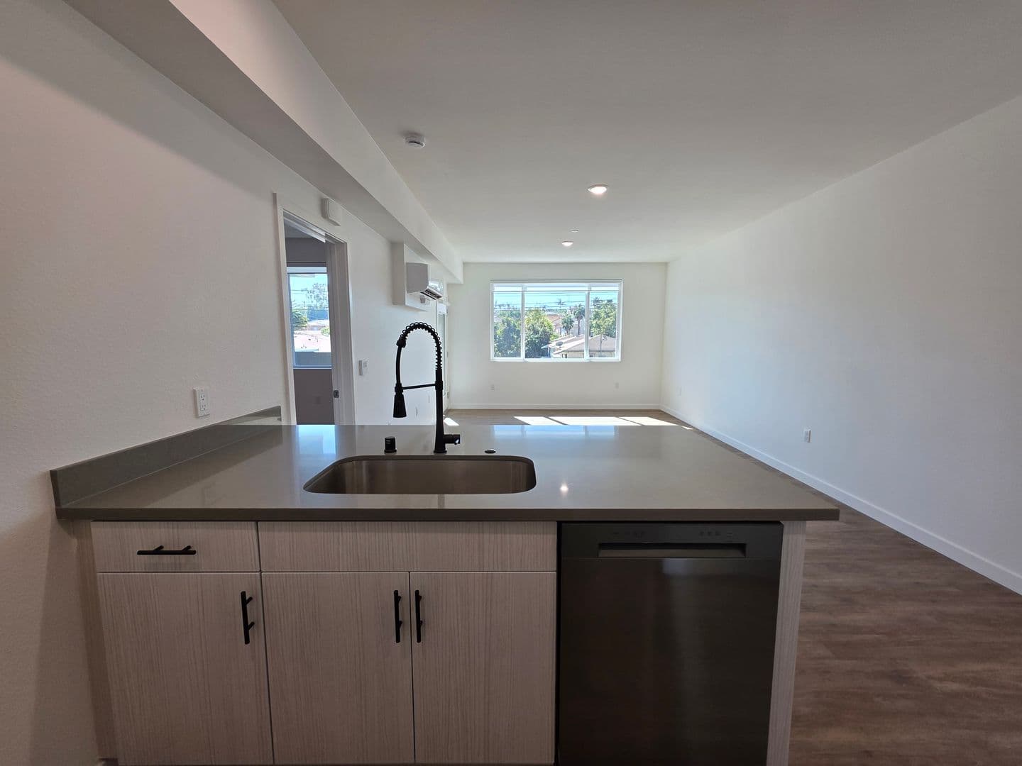 Talas Apartments 4 of 7