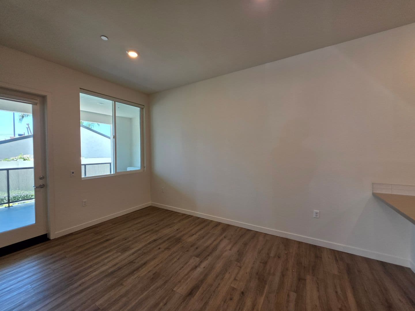 611 Highland 11 of 22