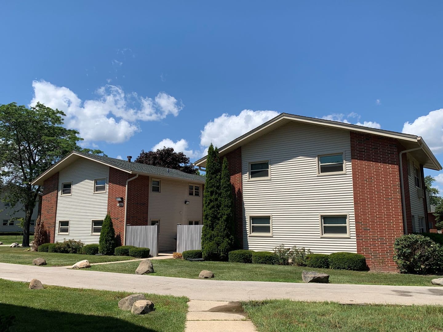 Oak Park Apartment Homes 6 of 7