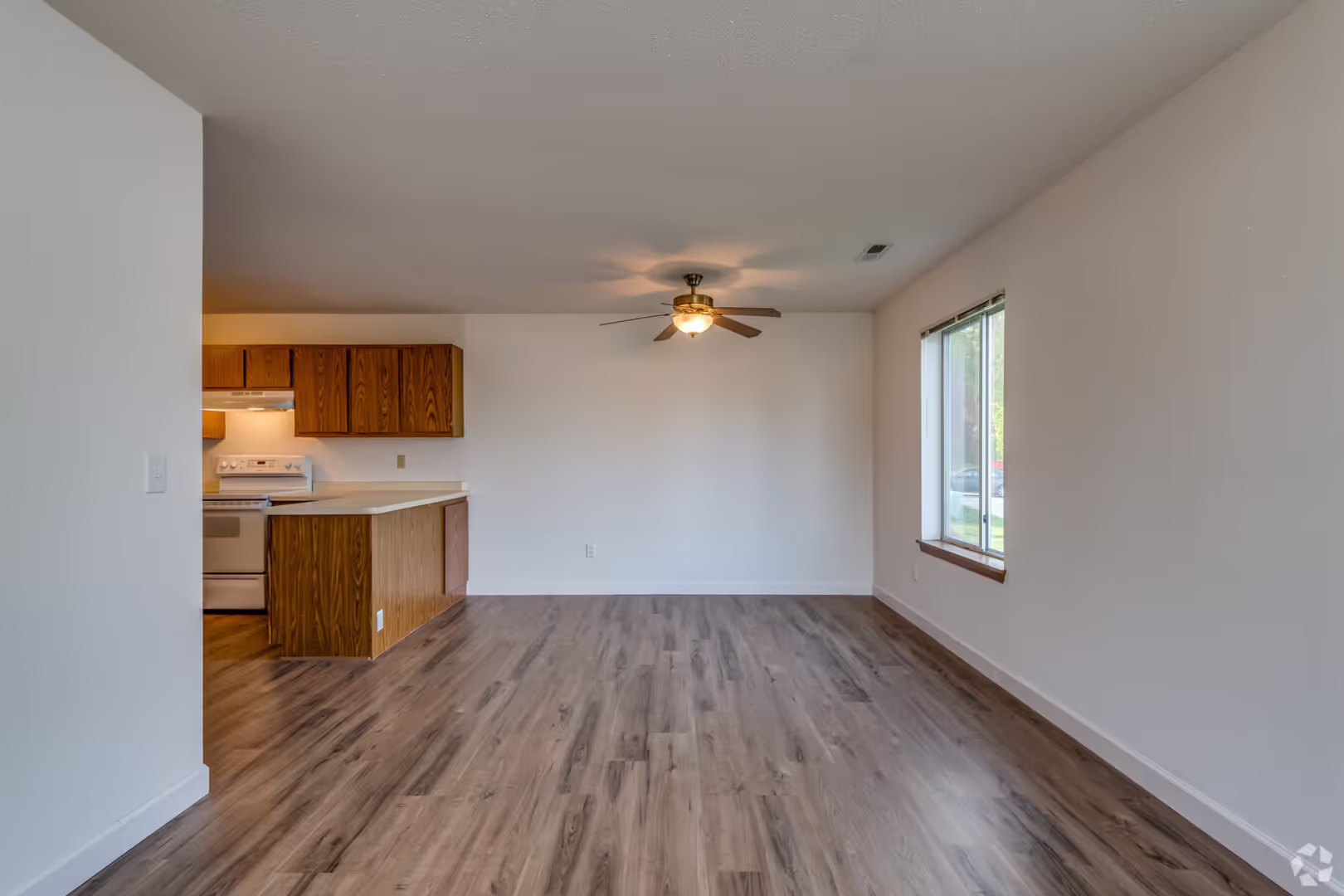 Newbury Place Apartment Homes 5 of 17