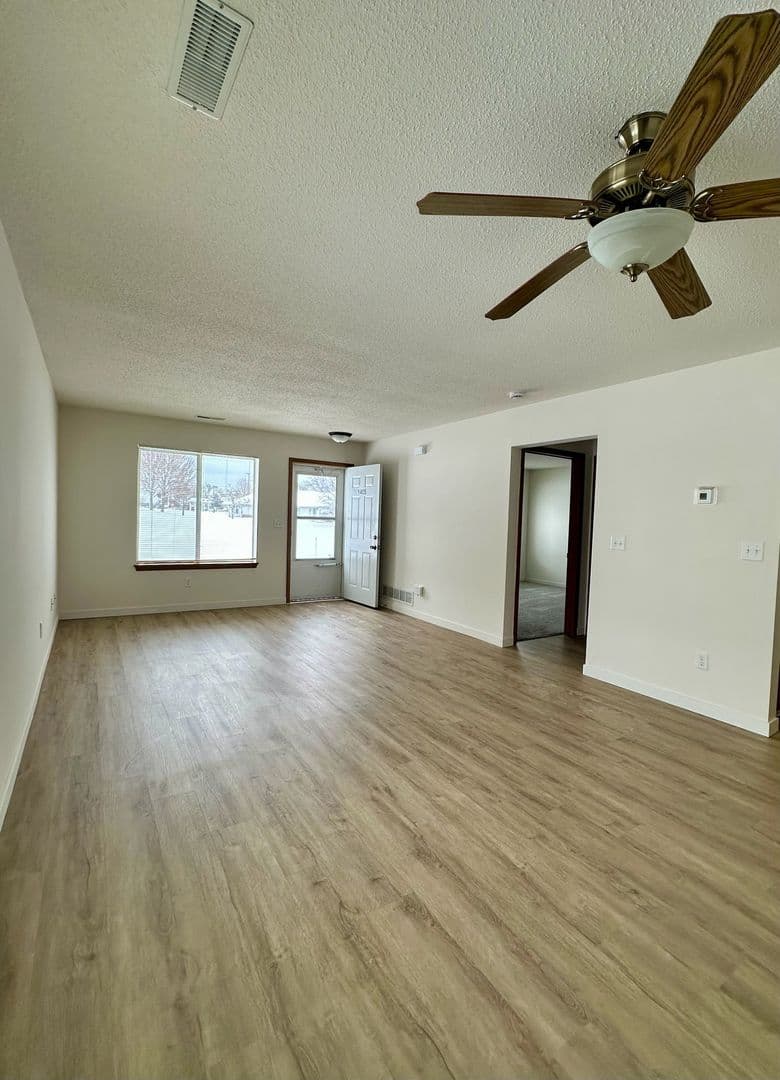 Newbury Place Apartment Homes 21 of 22