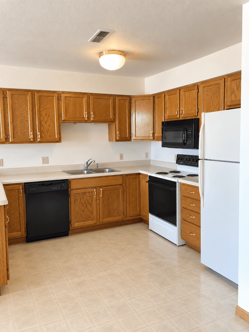 Parkside Village Apartment Homes in Mayville, WI 32 of 33