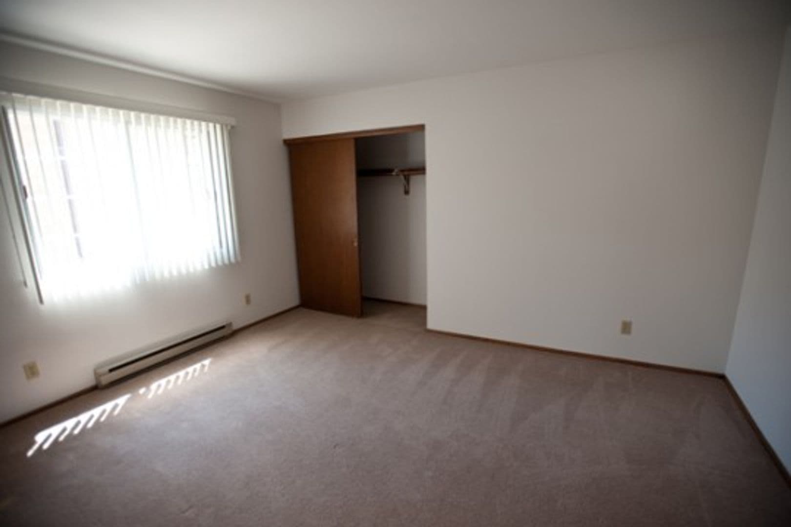 Longfellow Garden Apartment Homes 10 of 15