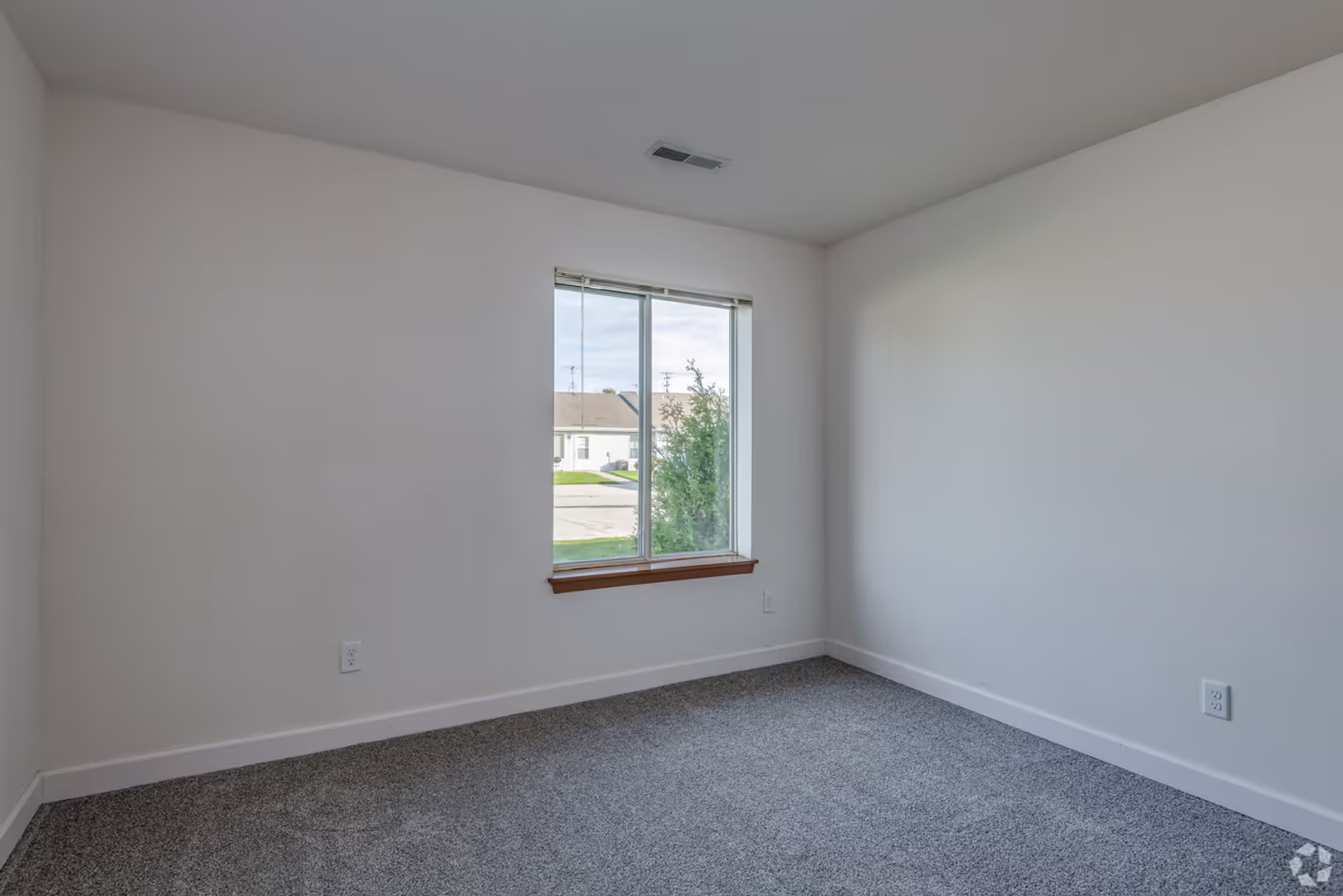 Newbury Place Apartment Homes 16 of 22