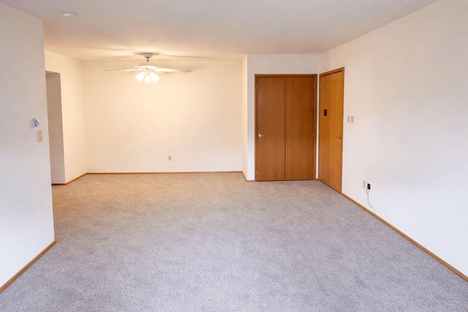 Oak Park Apartment Homes 6 of 8