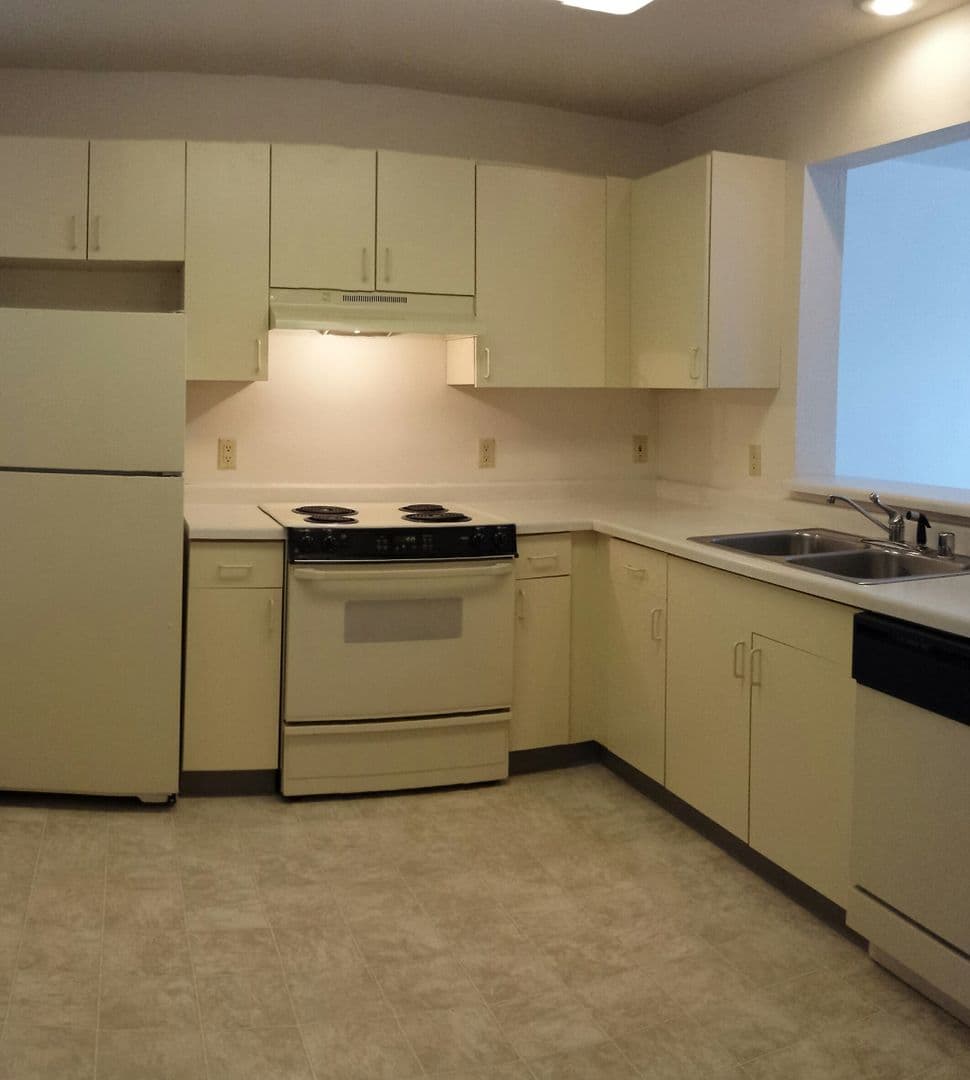 White Oaks Apartment Homes 6 of 25