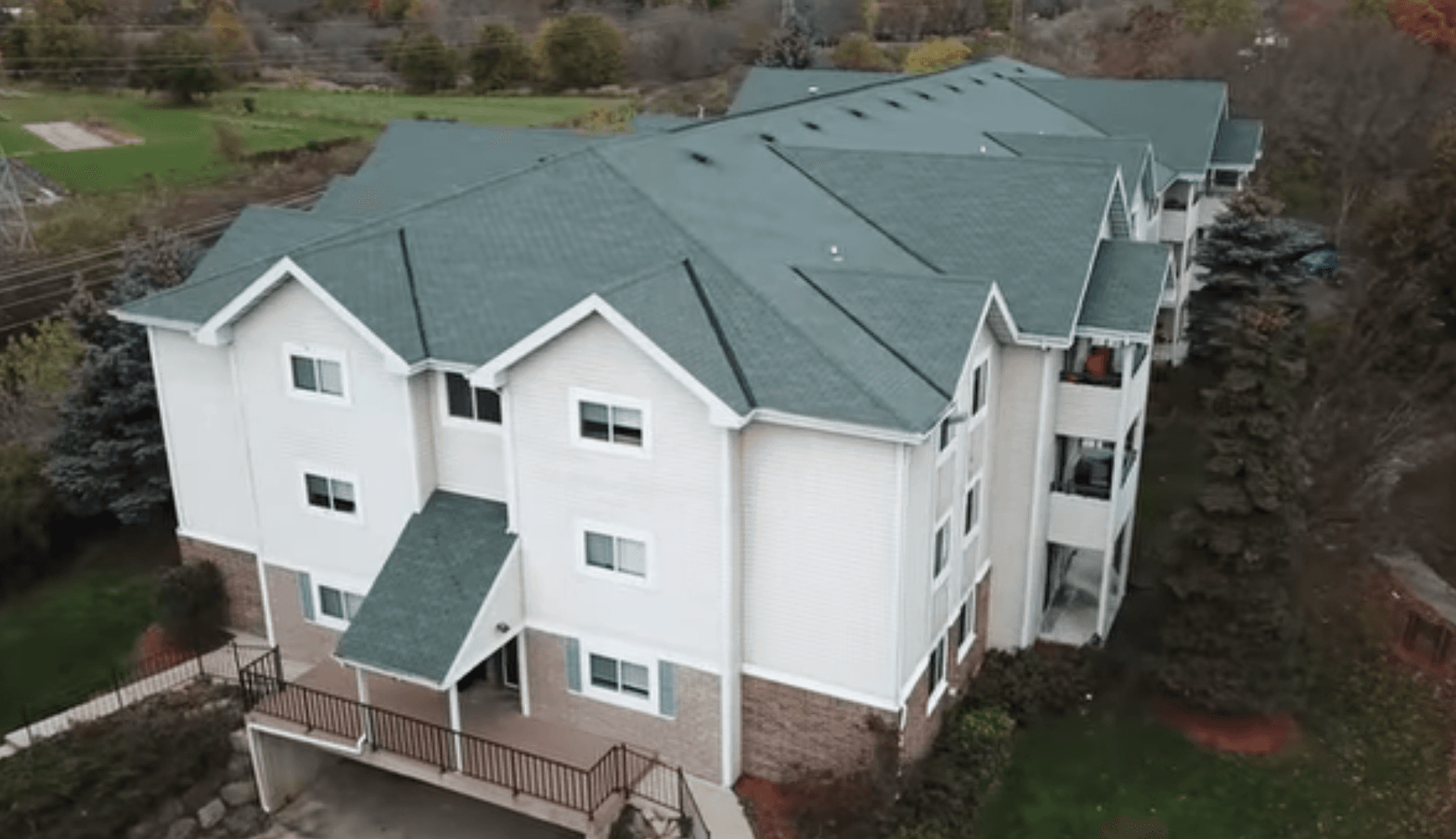 Northern Bluffs Apartment Homes 10 of 12