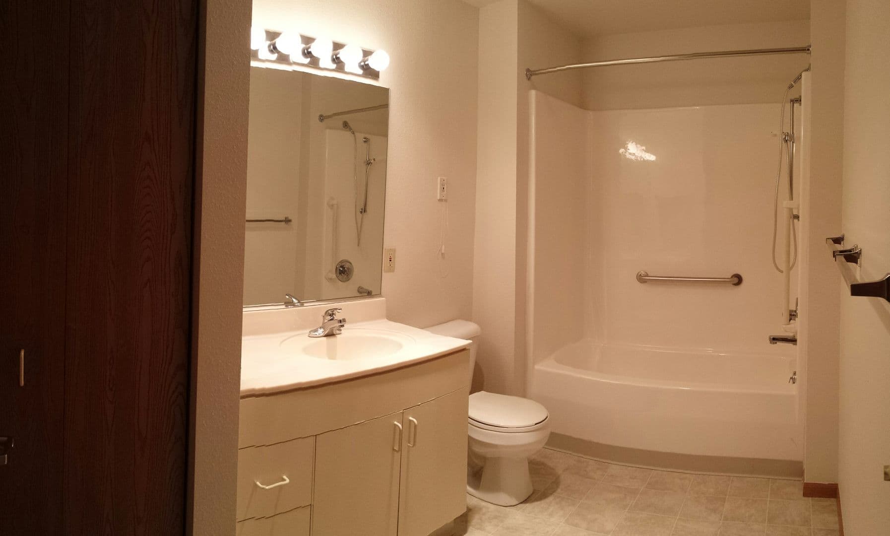 White Oaks Apartment Homes 8 of 25