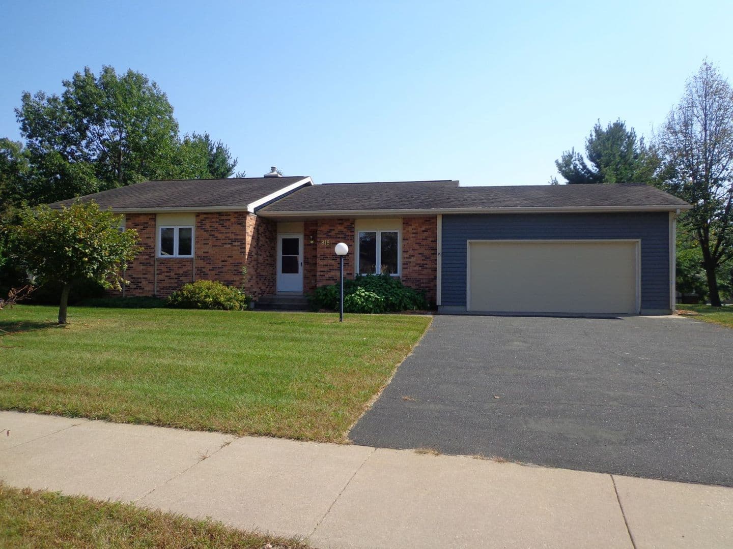 Woodridge Housing 1 of 28