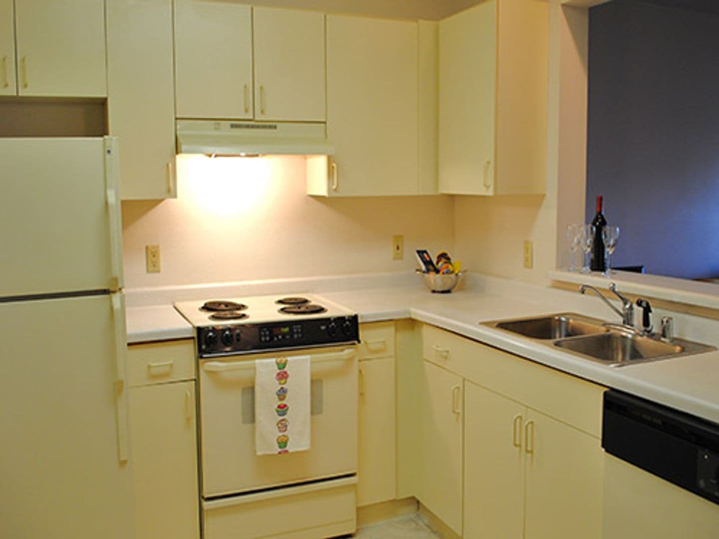 White Oaks Apartment Homes 1 of 25
