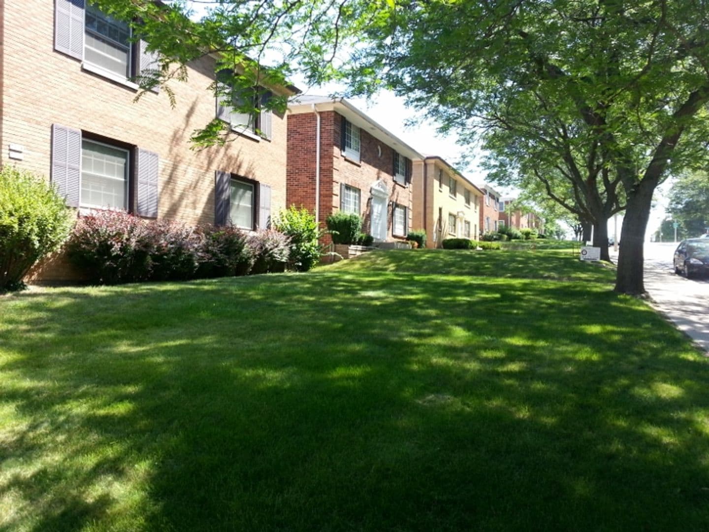 Longfellow Garden Apartment Homes 29 of 38