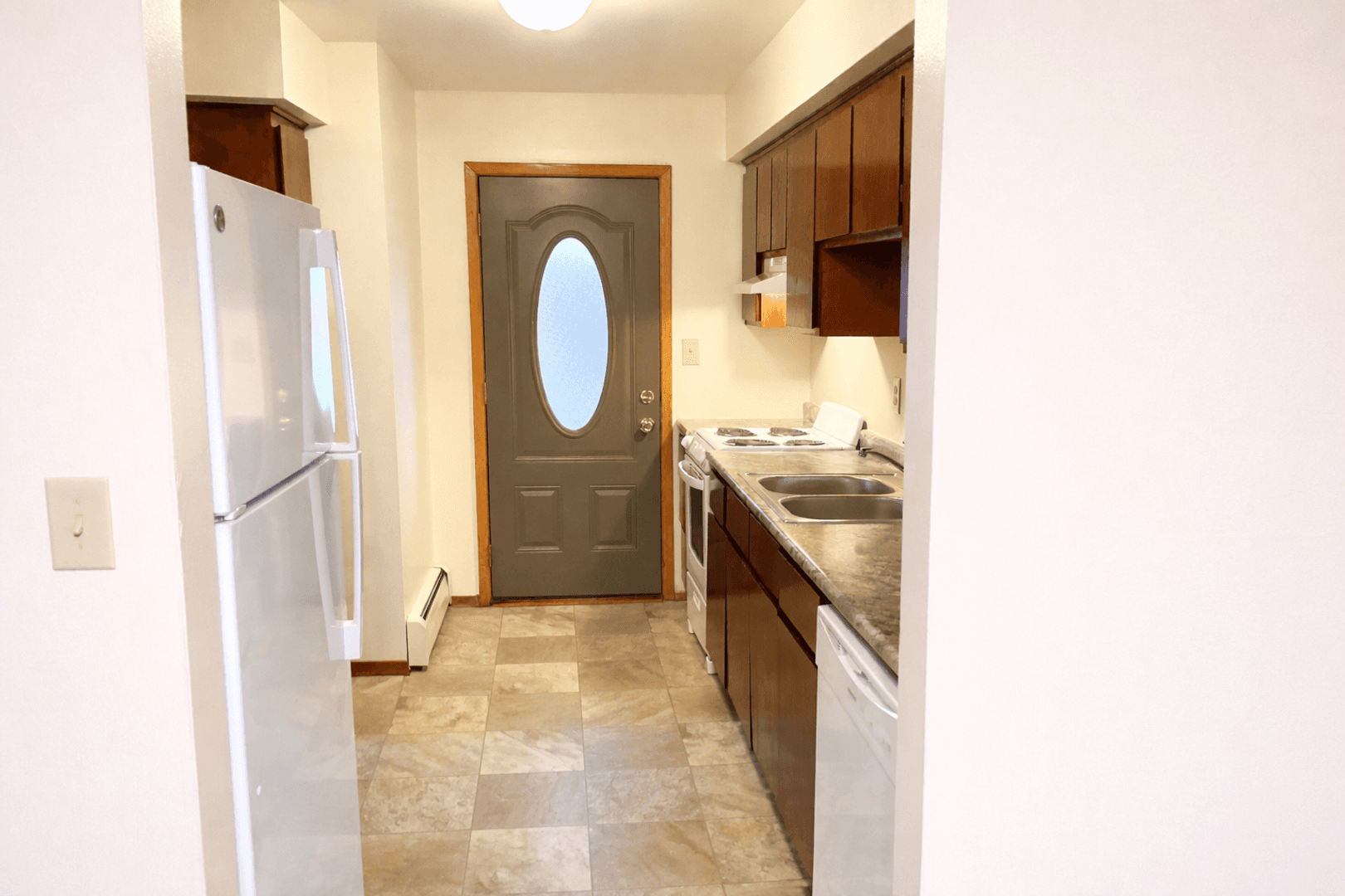 Oak Park Apartment Homes 2 of 8
