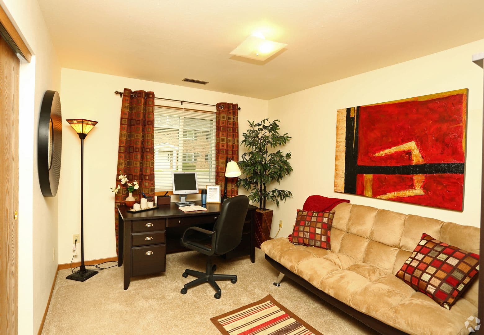 Deckner Manor Apartments 10 of 13