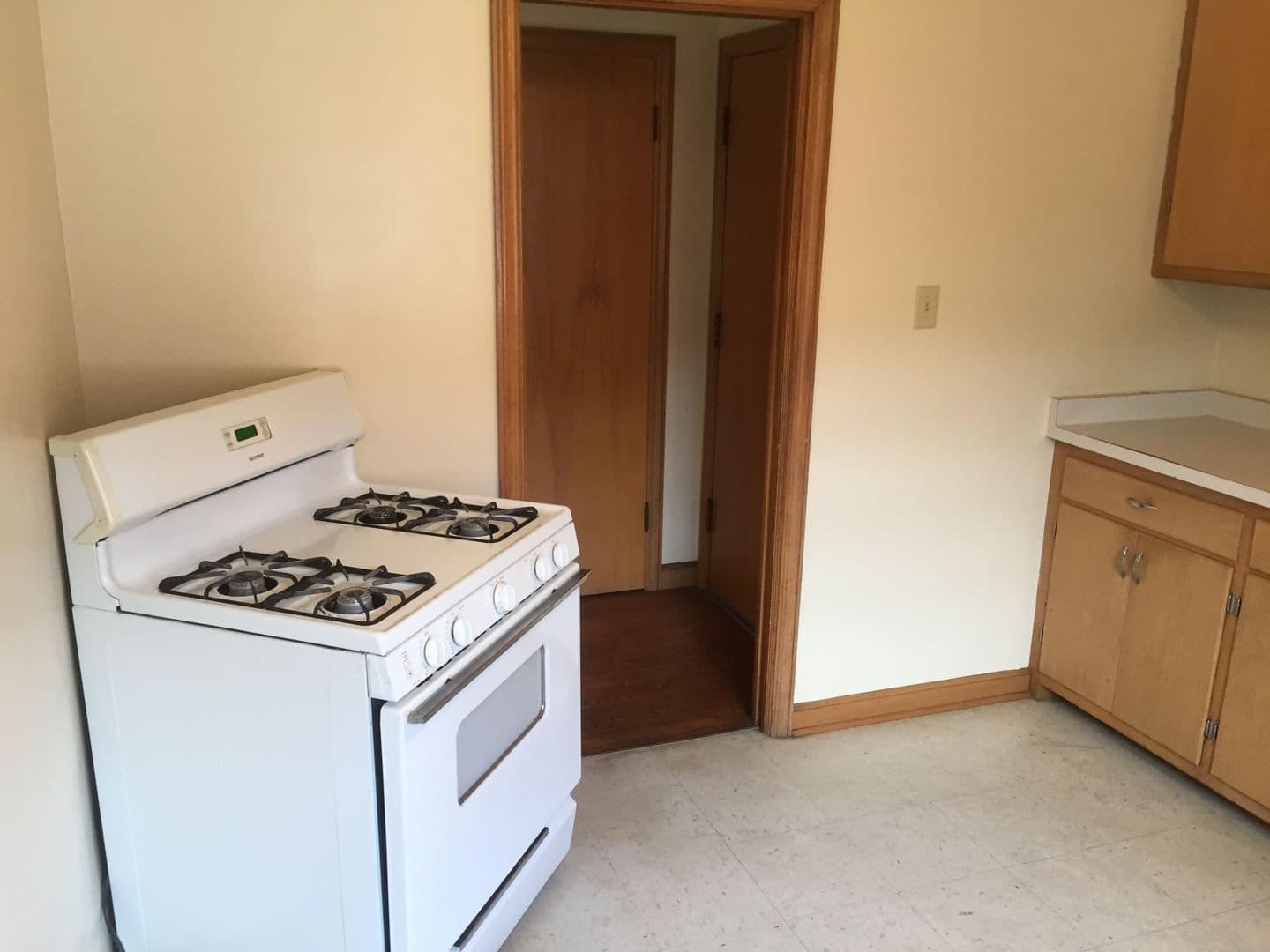 Longfellow Garden Apartment Homes 13 of 38