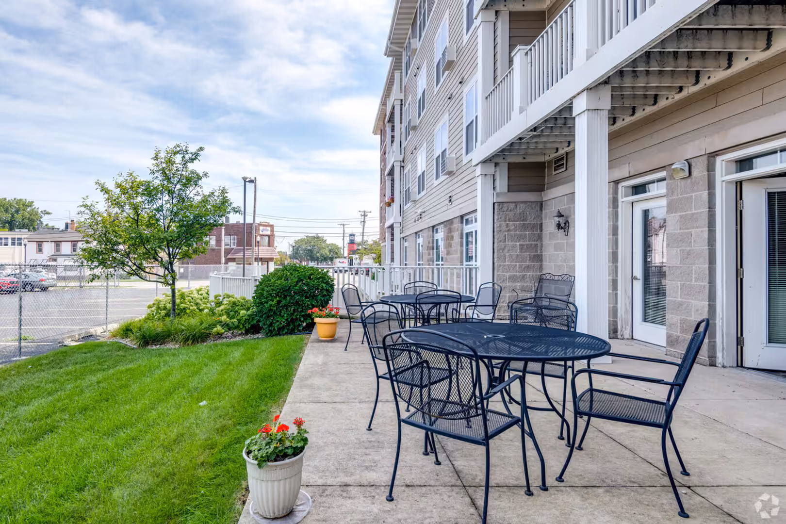 Harborside Commons Senior Apartment Homes, HCSAH LLC 5 of 27