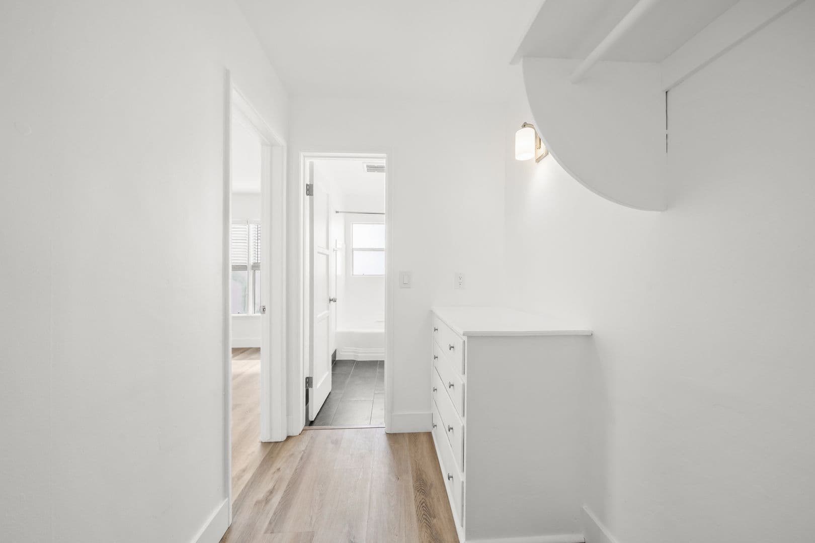 1734 E 3rd Street 3 of 5