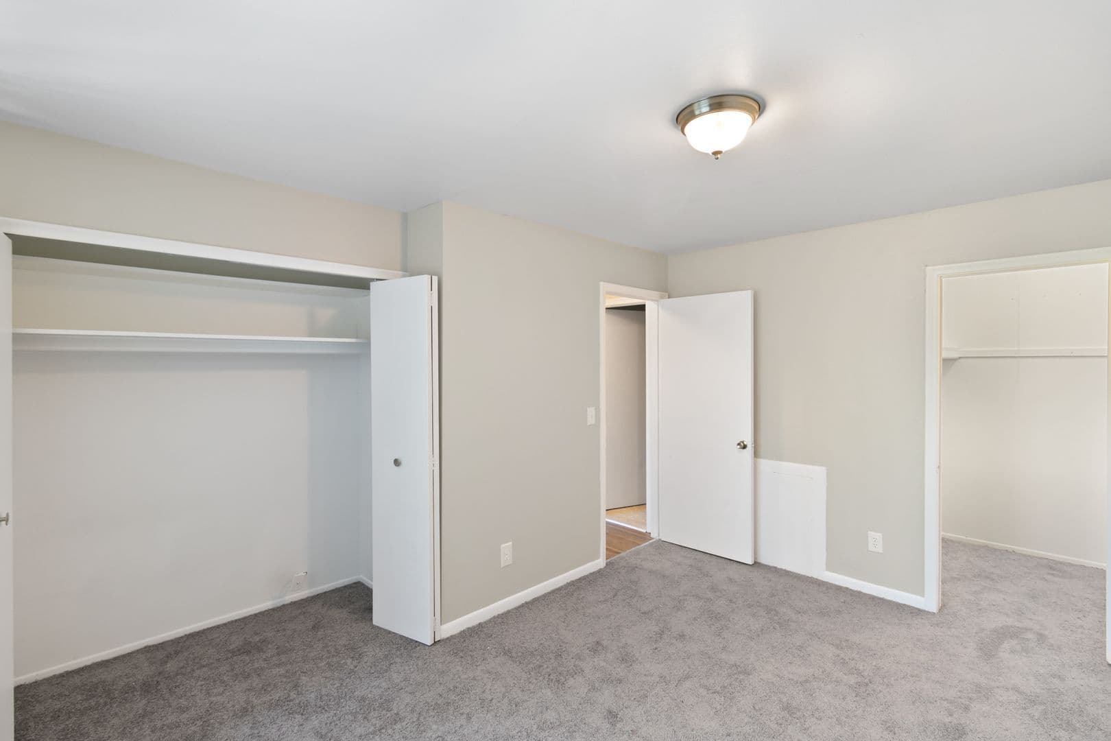 Lakeshore Apartments - Coast to Coast Management 18 of 18