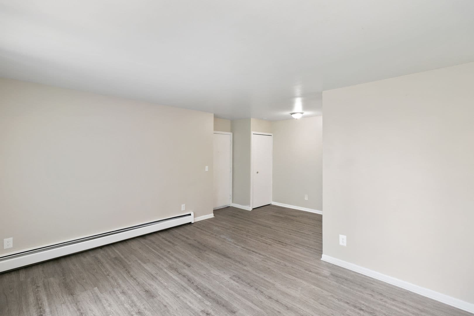Lakeshore Apartments - Coast to Coast Management 10 of 18