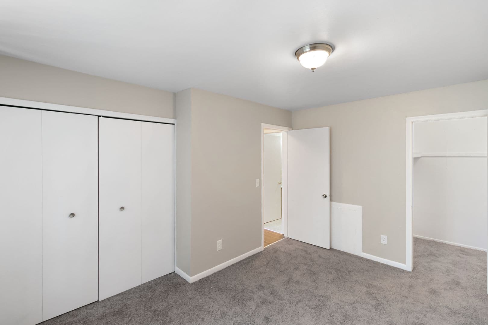 Lakeshore Apartments - Coast to Coast Management 6 of 18