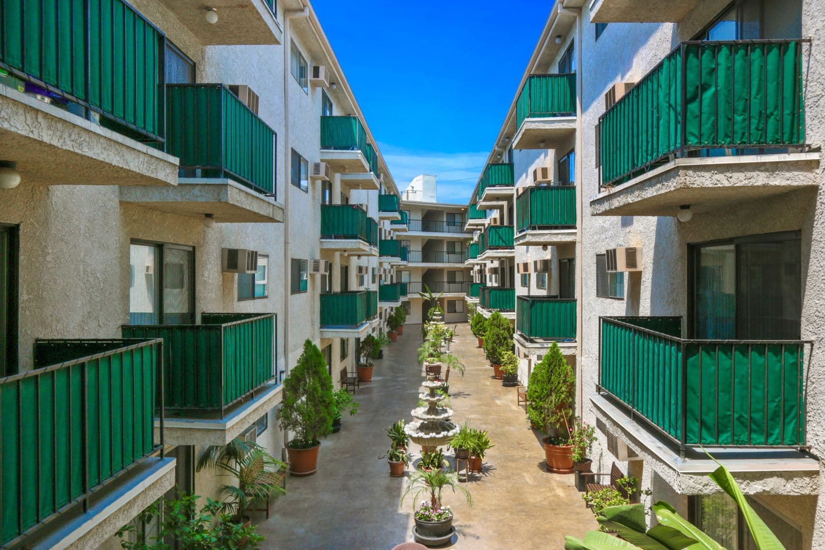 CCA Columbia Court Apartments LP dba Tuscani Villas 7 of 8