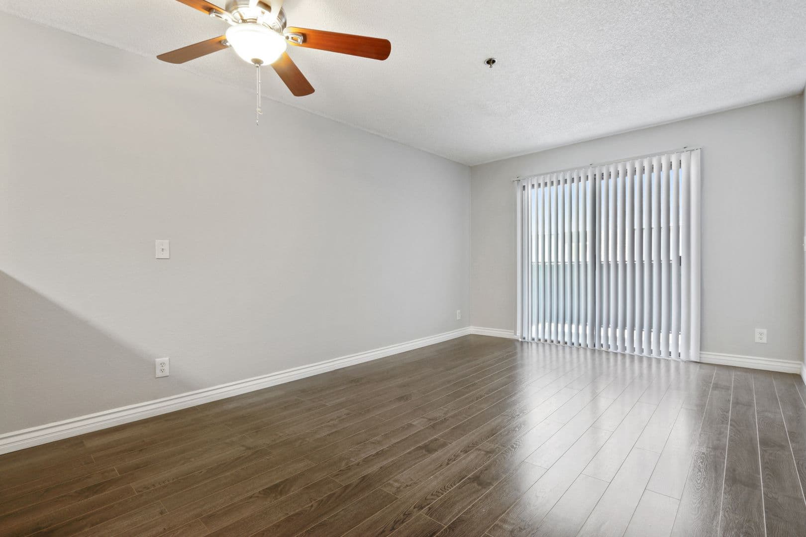 CCA Columbia Court Apartments LP dba Tuscani Villas 4 of 8