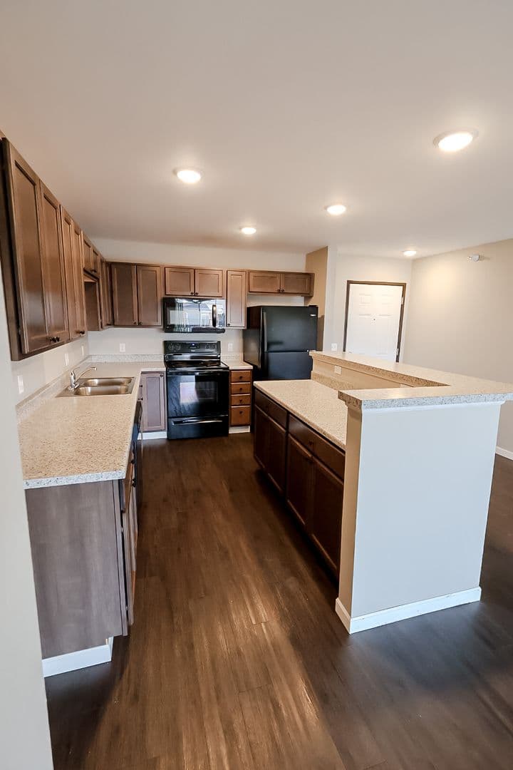 Huntington Village - Sioux Falls LLC 2 of 11
