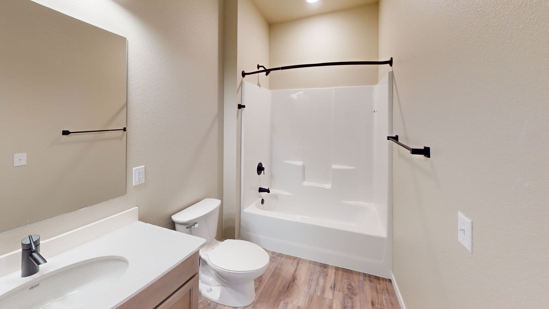 10Bedrock Apartments LLC 3 of 7