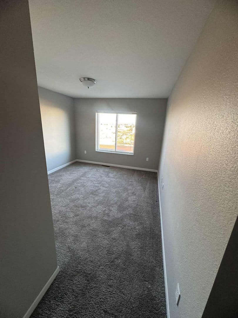Huntington Village - Sioux Falls LLC 10 of 23