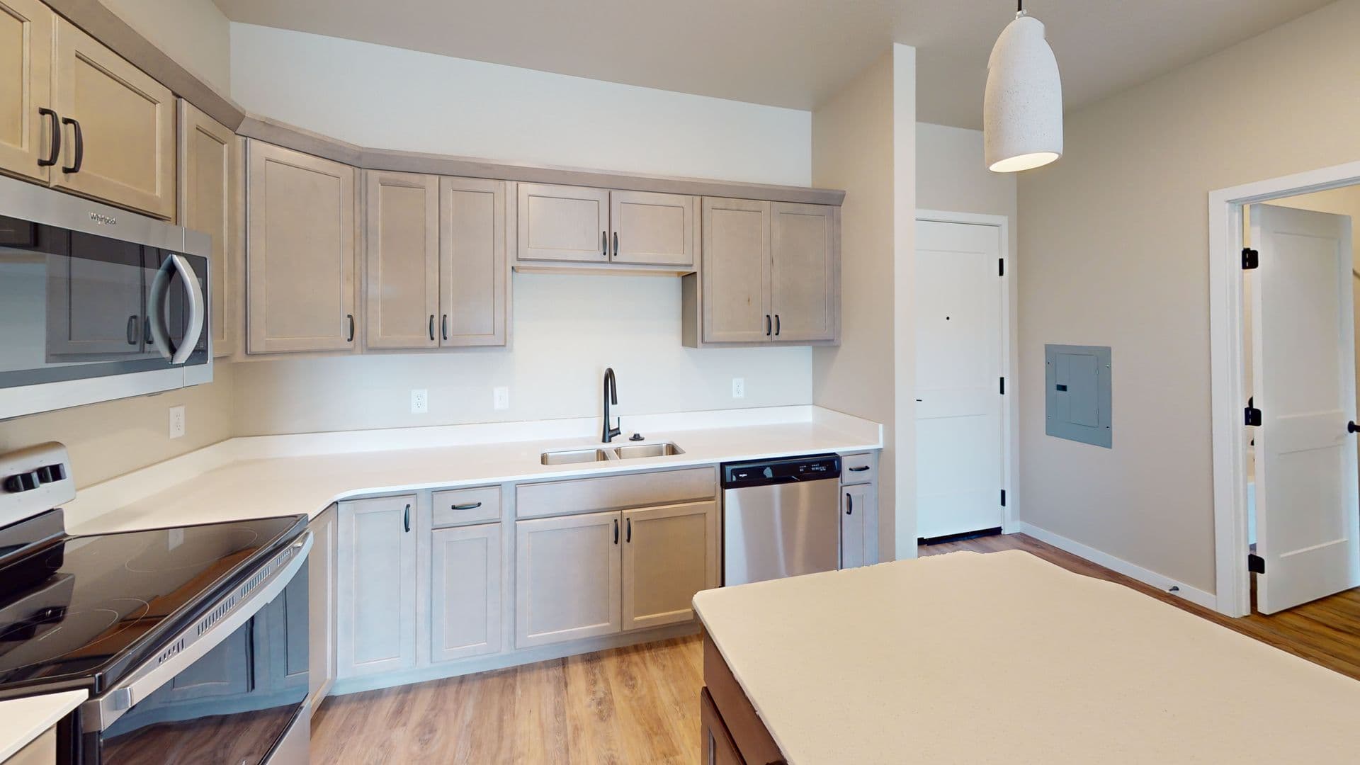 10Bedrock Apartments LLC 2 of 7