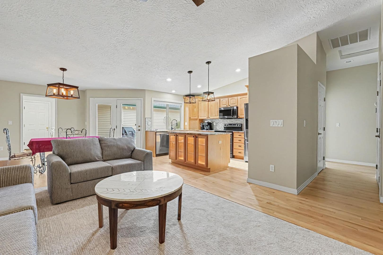 4023 N Bayou Lane 9 of 25