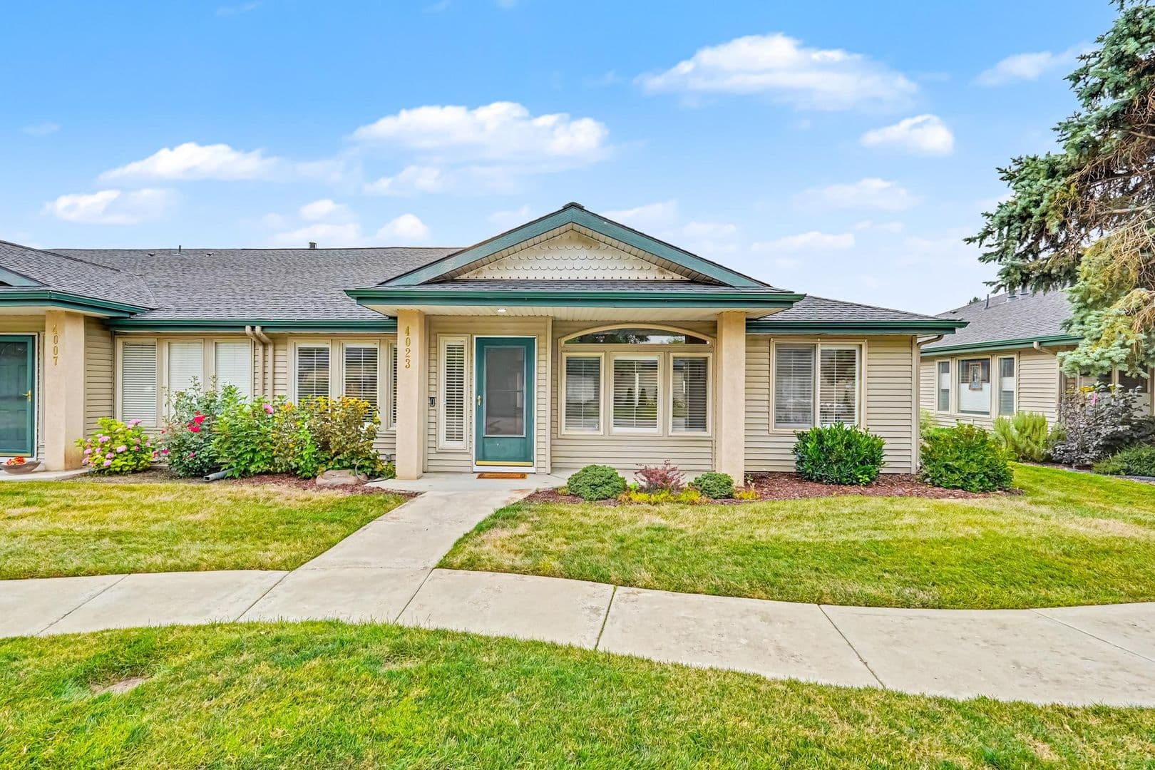 4023 N Bayou Lane 1 of 25