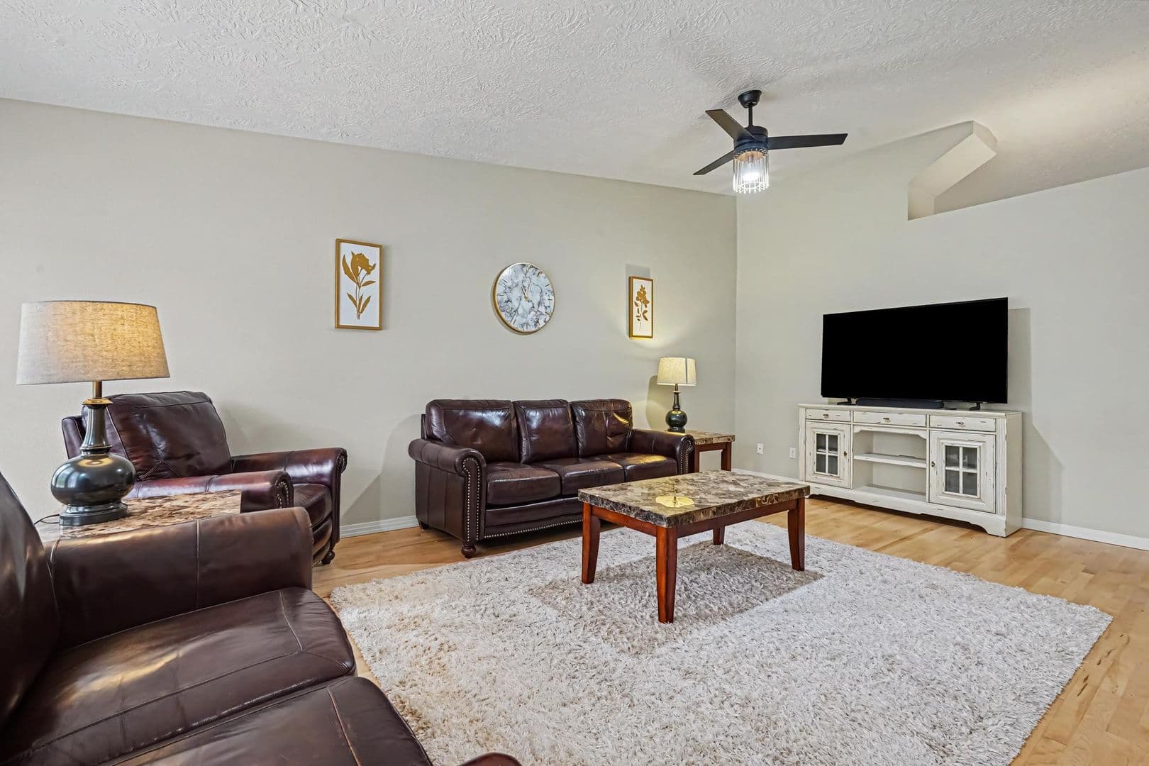 4023 N Bayou Lane 3 of 25