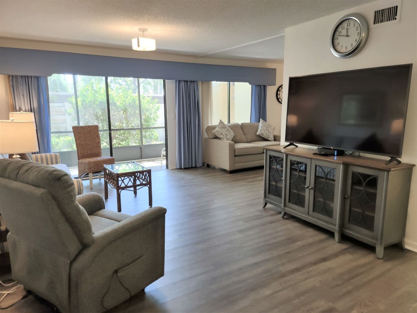 650 Bird Bay Drive E Unit 105 6 of 42