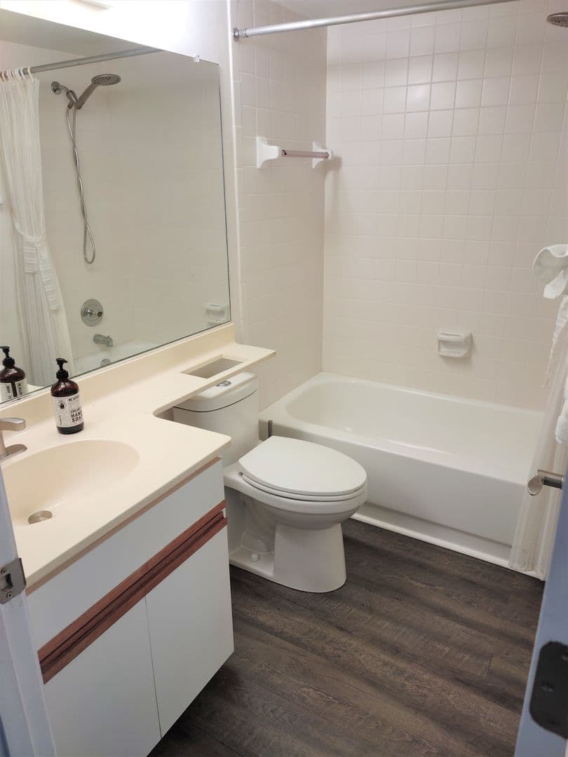 650 Bird Bay Drive E Unit 105 29 of 42