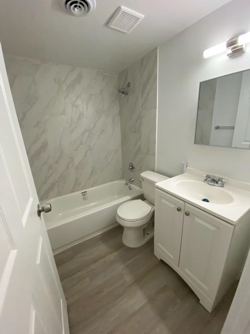 Cozy 2-Bedroom Apartment with Convenient Amenities 13 of 14