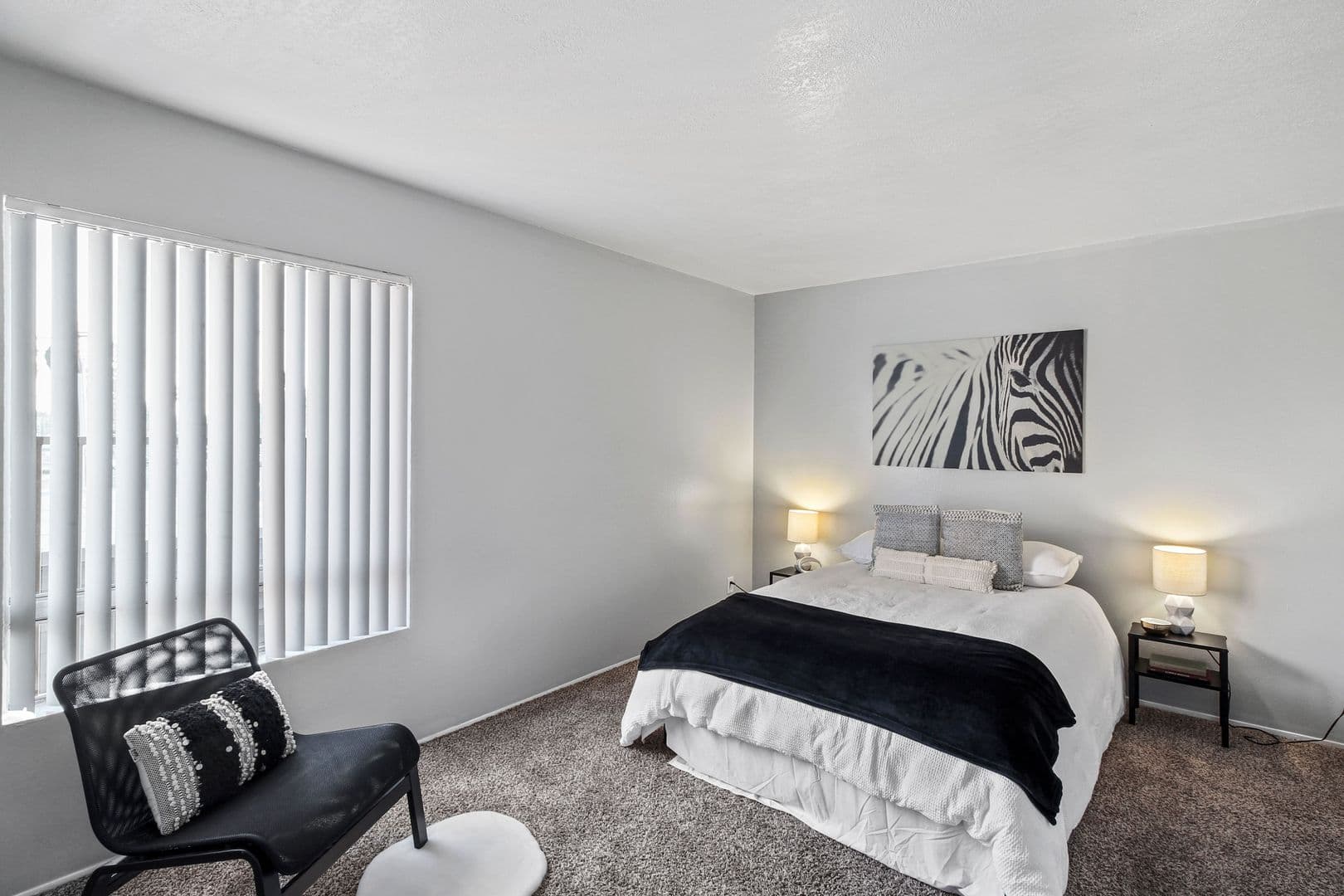Villa Marseilles Apartments 10 of 42