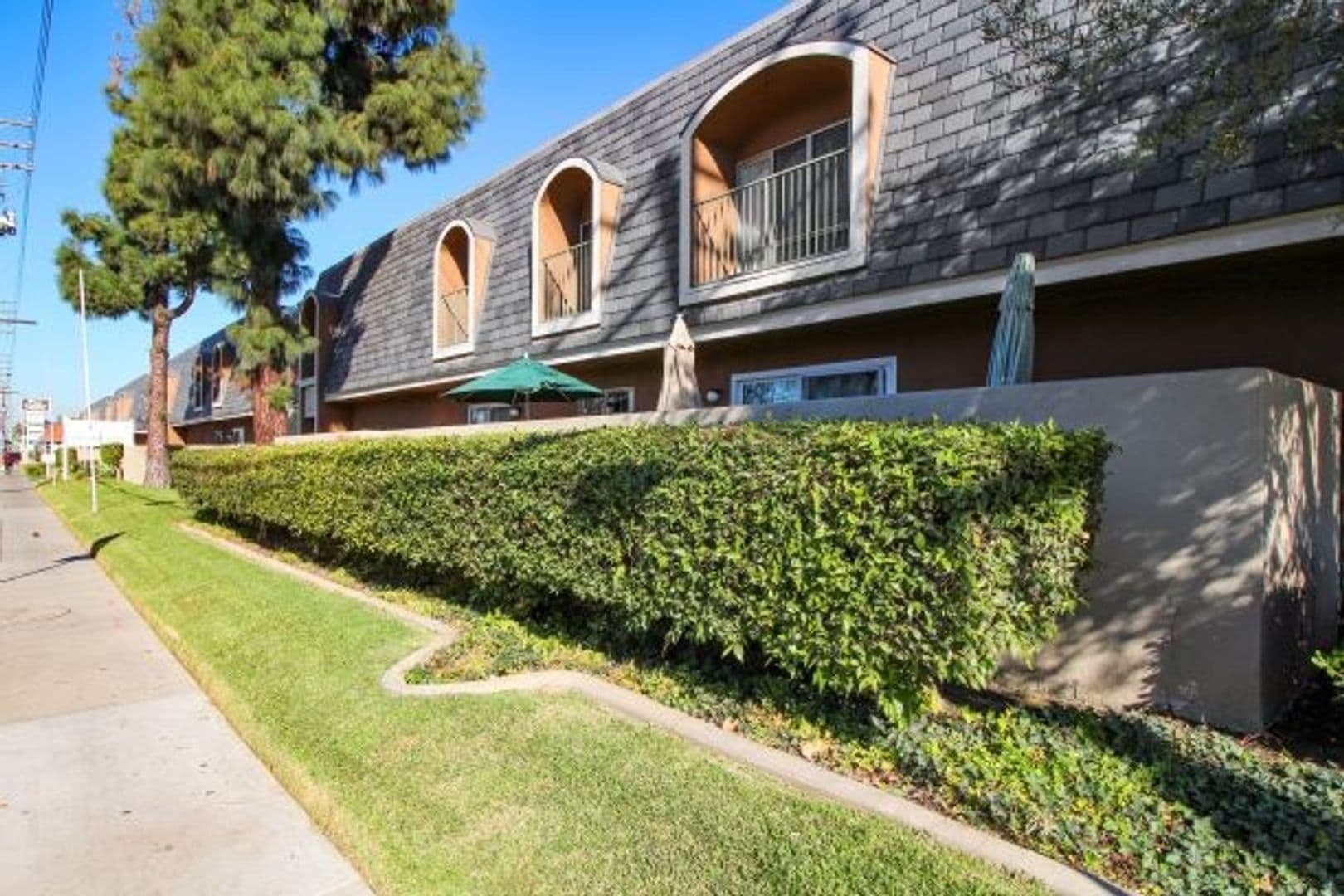 Villa Marseilles Apartments 36 of 43